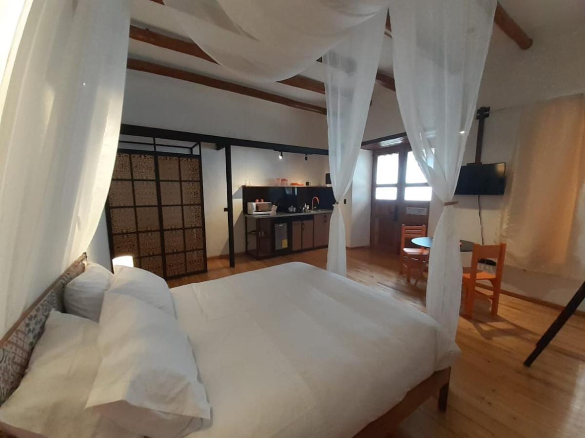 Hostal Suite Le Fabrique Cuenca Bagian luar foto