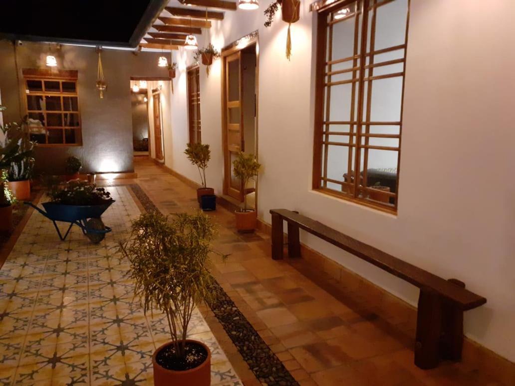Hostal Suite Le Fabrique Cuenca Bagian luar foto