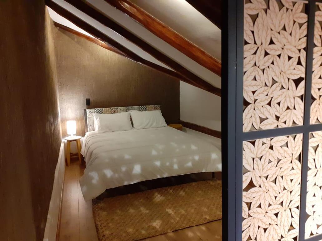 Hostal Suite Le Fabrique Cuenca Bagian luar foto