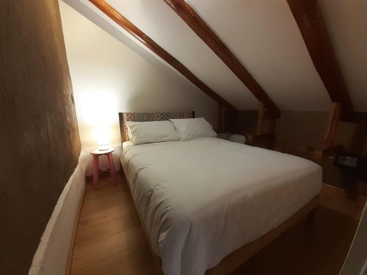 Hostal Suite Le Fabrique Cuenca Bagian luar foto