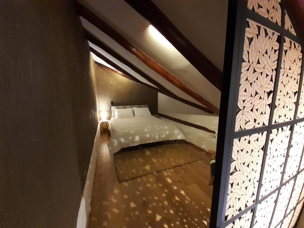 Hostal Suite Le Fabrique Cuenca Bagian luar foto