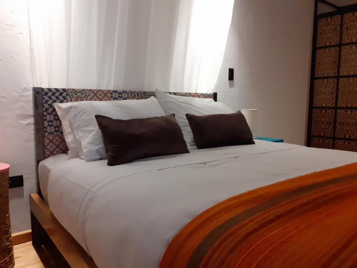 Hostal Suite Le Fabrique Cuenca Bagian luar foto