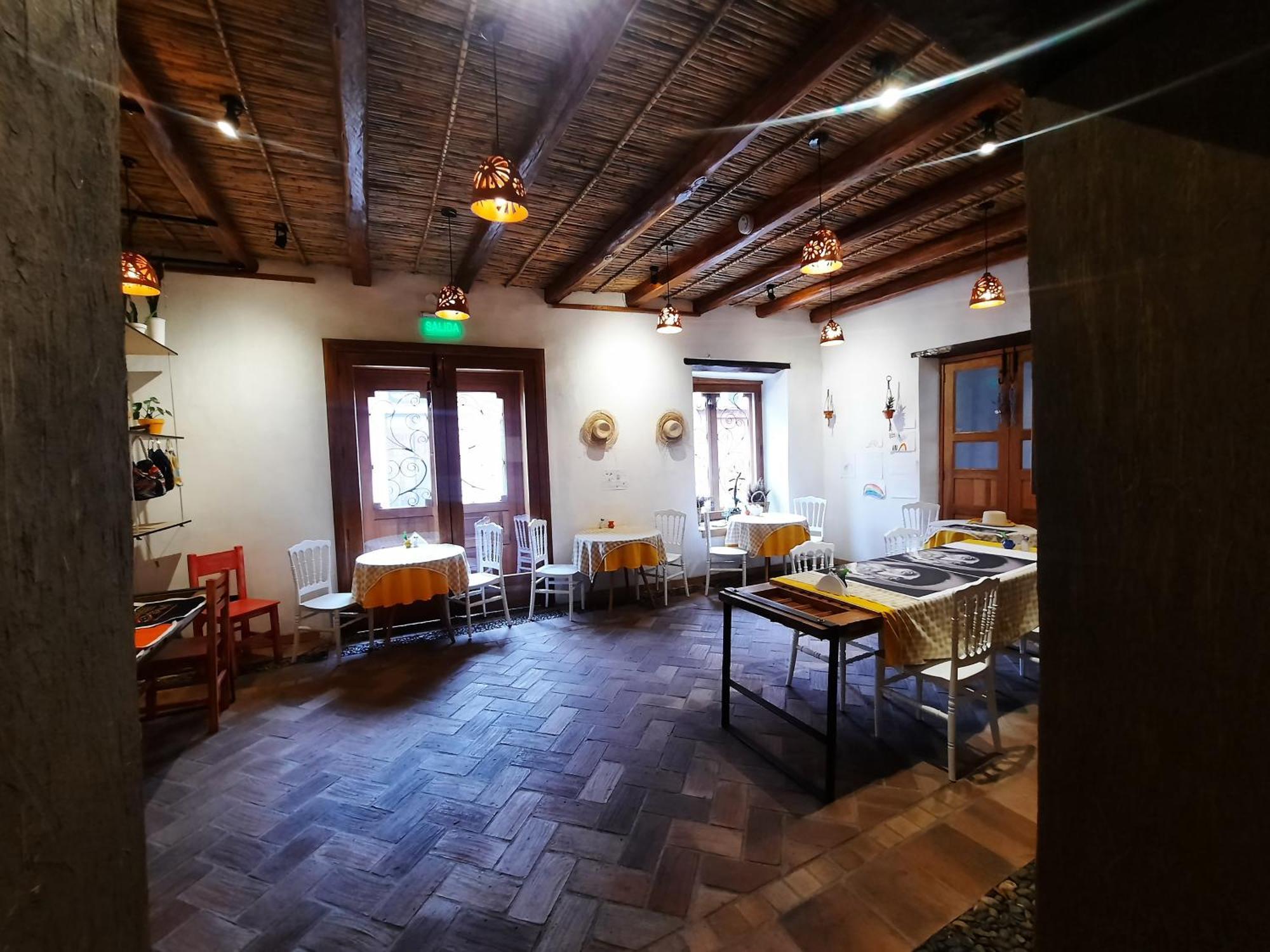 Hostal Suite Le Fabrique Cuenca Bagian luar foto