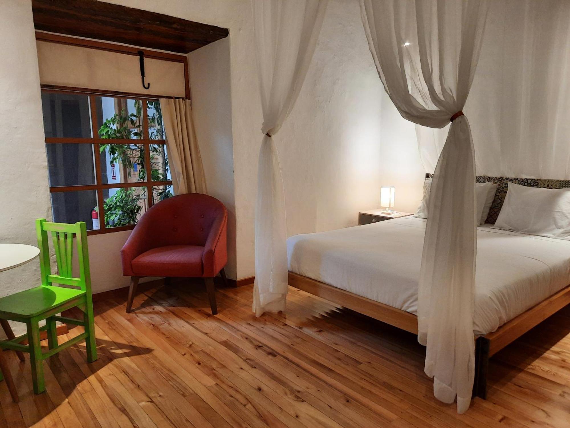 Hostal Suite Le Fabrique Cuenca Bagian luar foto