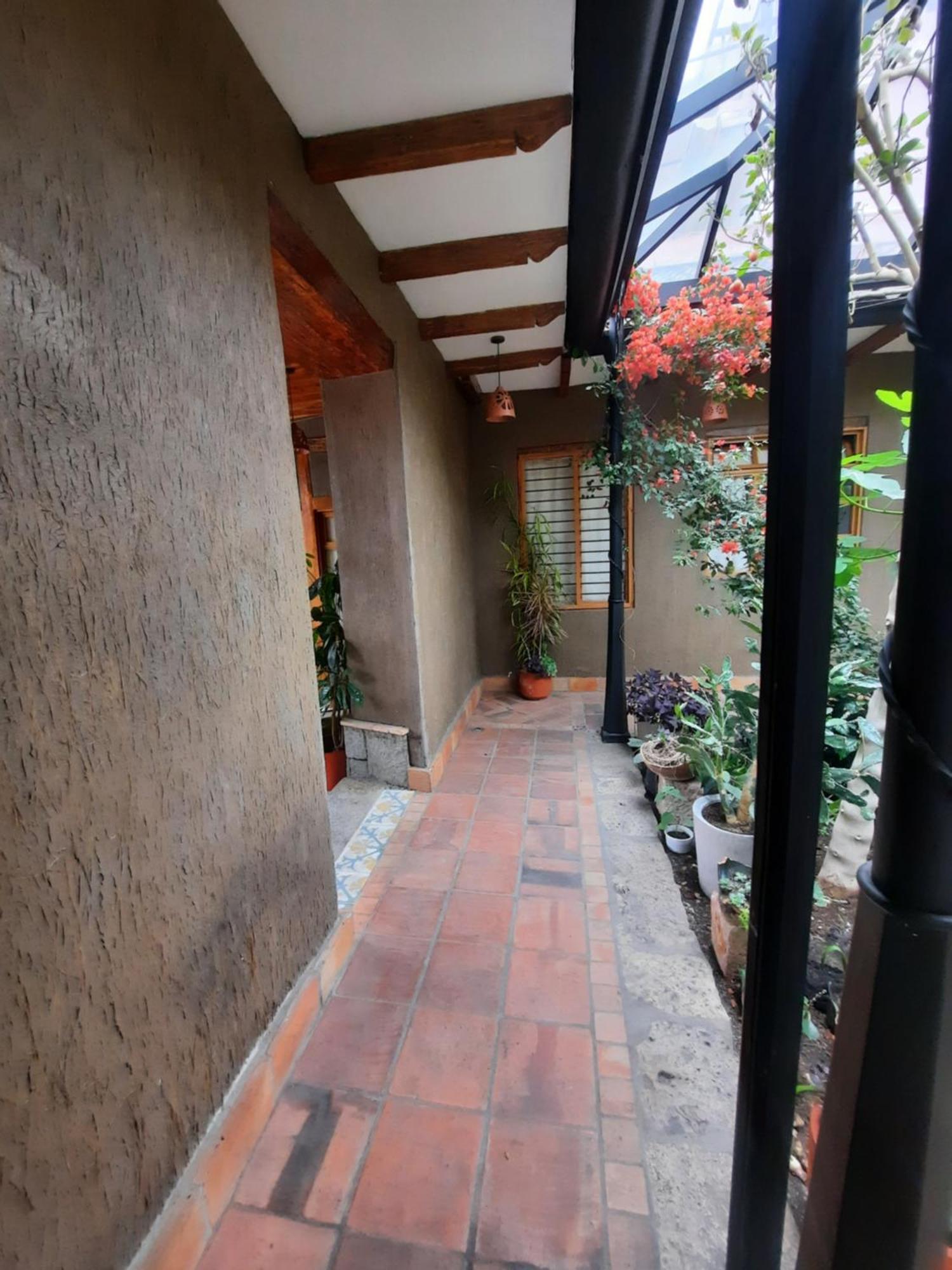 Hostal Suite Le Fabrique Cuenca Bagian luar foto